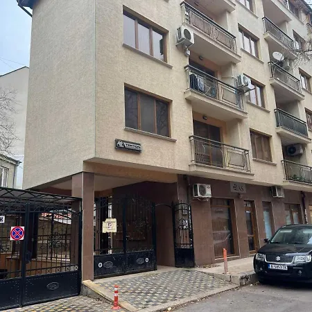 Cozy 2bdrm Апартаменти Варна