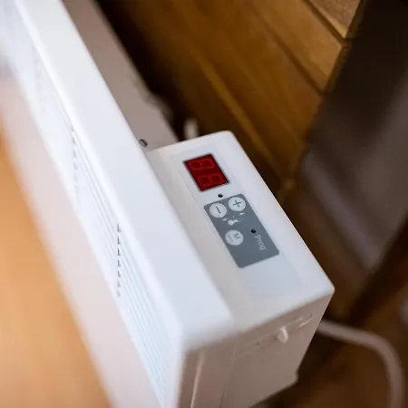 Cozy 2bdrm Апартаменти