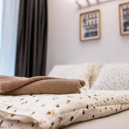 Cozy 2bdrm * Varna