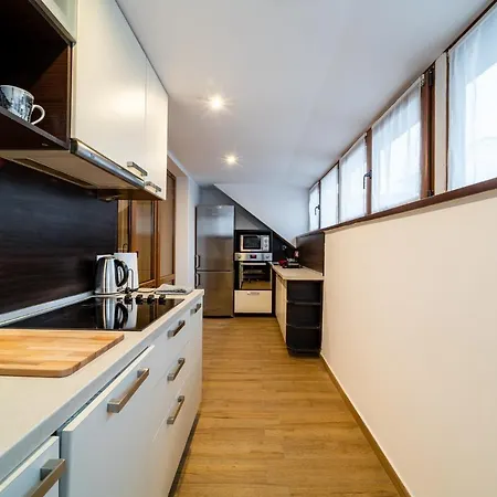 Apartment Cozy 2bdrm *